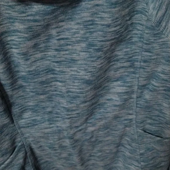 St John's Bay, Comfortable Warm And Cozy women's pull over fleece shirt in XXL - Picture 6 of 9